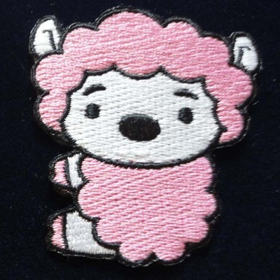 密繡工藝的精湛之旅 淺析利誠實業(yè)全密繡章的生產(chǎn)工藝與商業(yè)價值